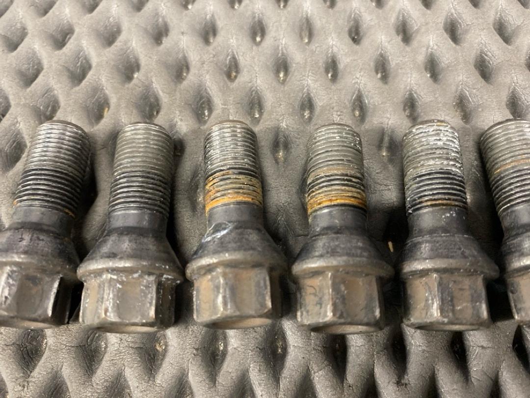 Комплект колесных болтов, 3640 рублей, Красноярск