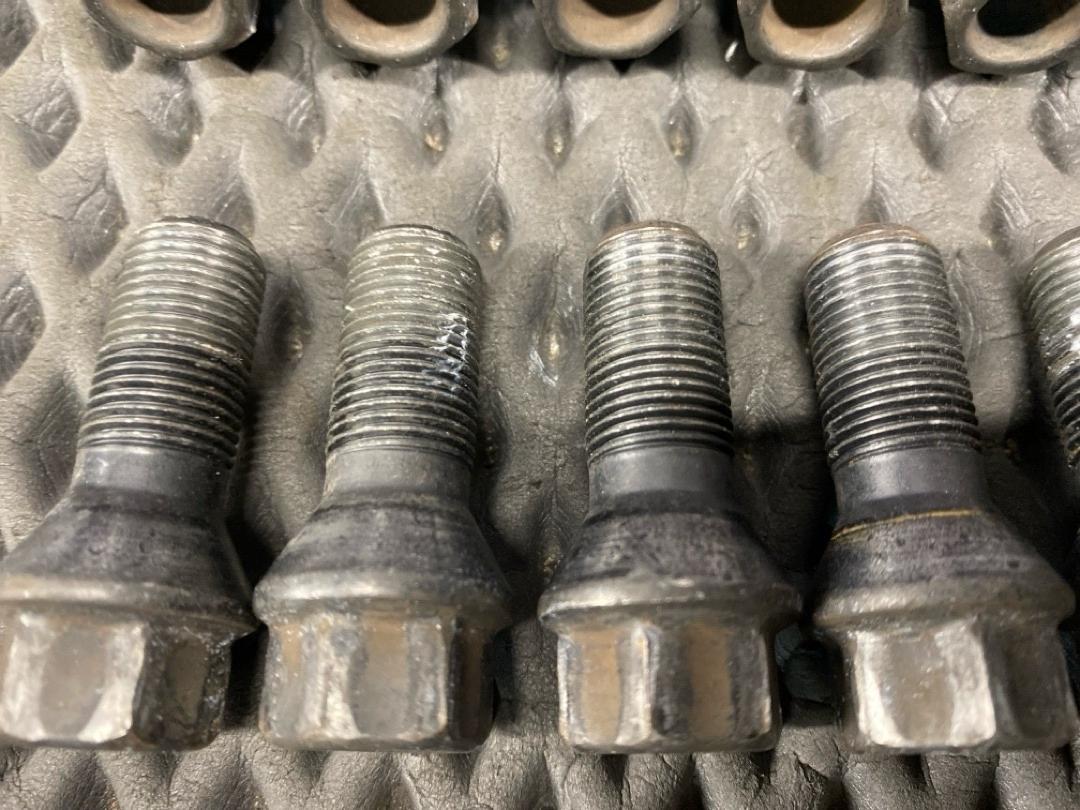 Комплект колесных болтов, 3640 рублей, Красноярск