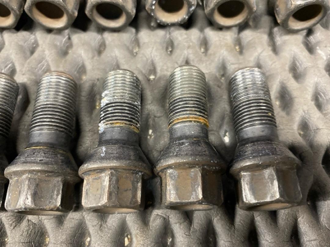 Комплект колесных болтов, 3640 рублей, Красноярск