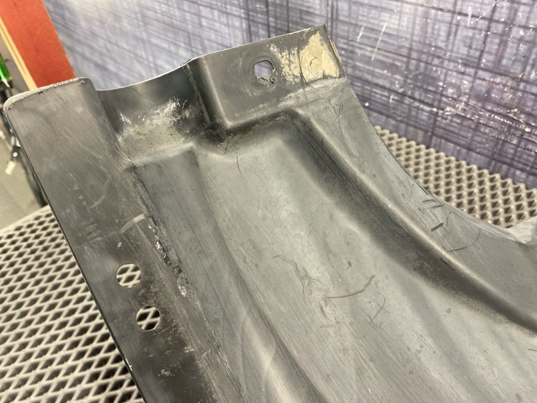 Подкрылок, 6720 рублей, Красноярск