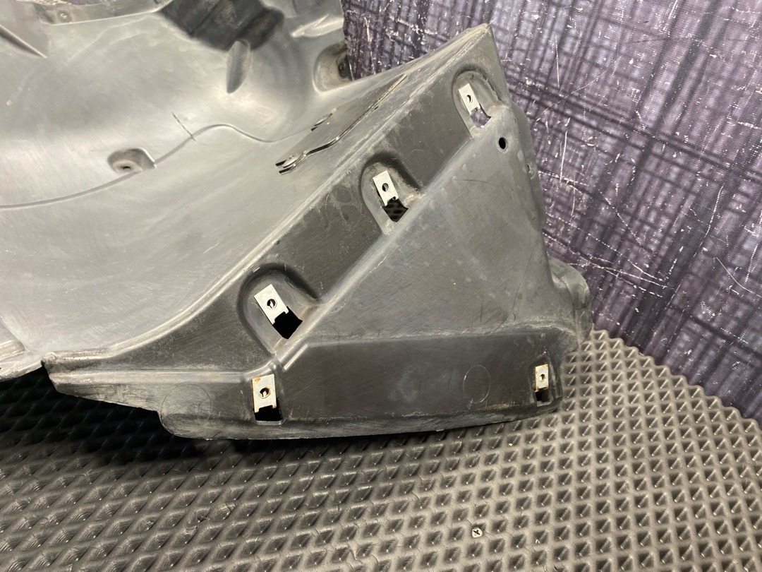 Подкрылок, 6720 рублей, Красноярск