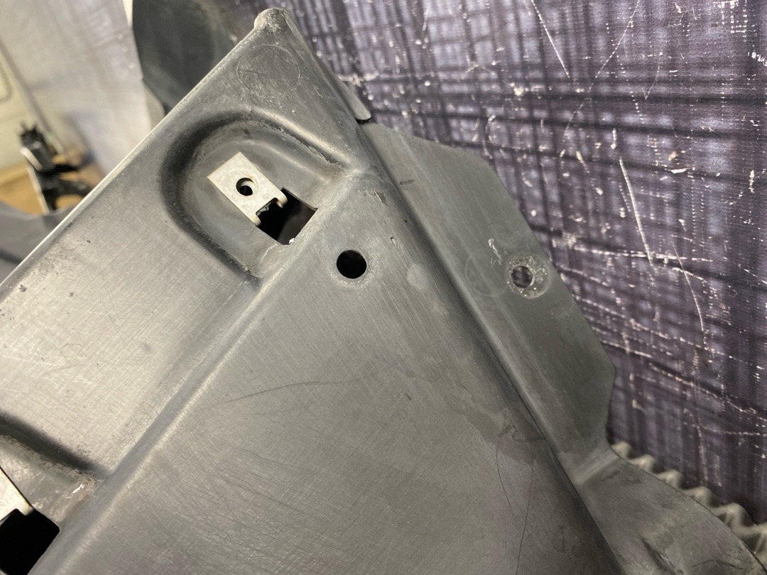 Подкрылок, 6720 рублей, Красноярск