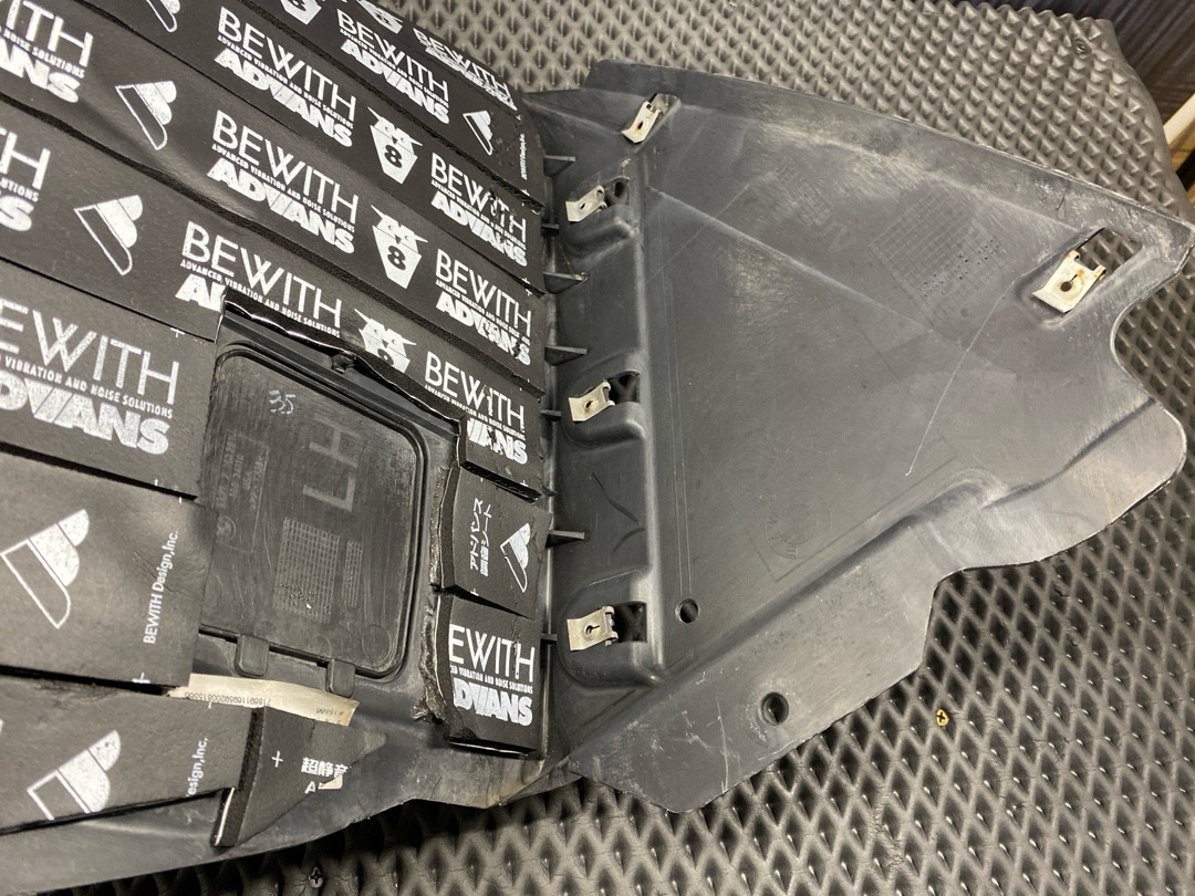 Подкрылок, 6720 рублей, Красноярск