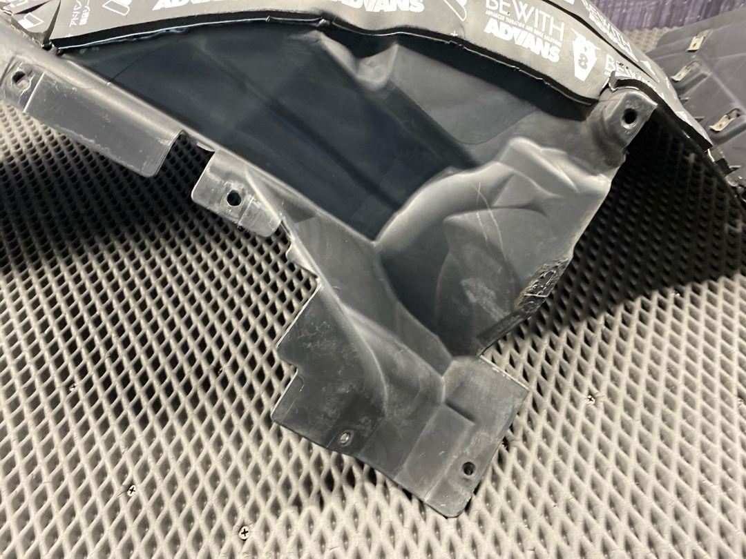 Подкрылок, 6720 рублей, Красноярск