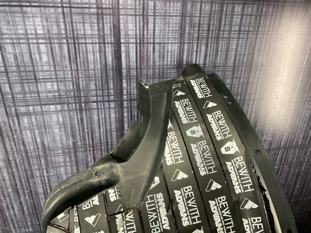 Подкрылок, 6720 рублей, Красноярск