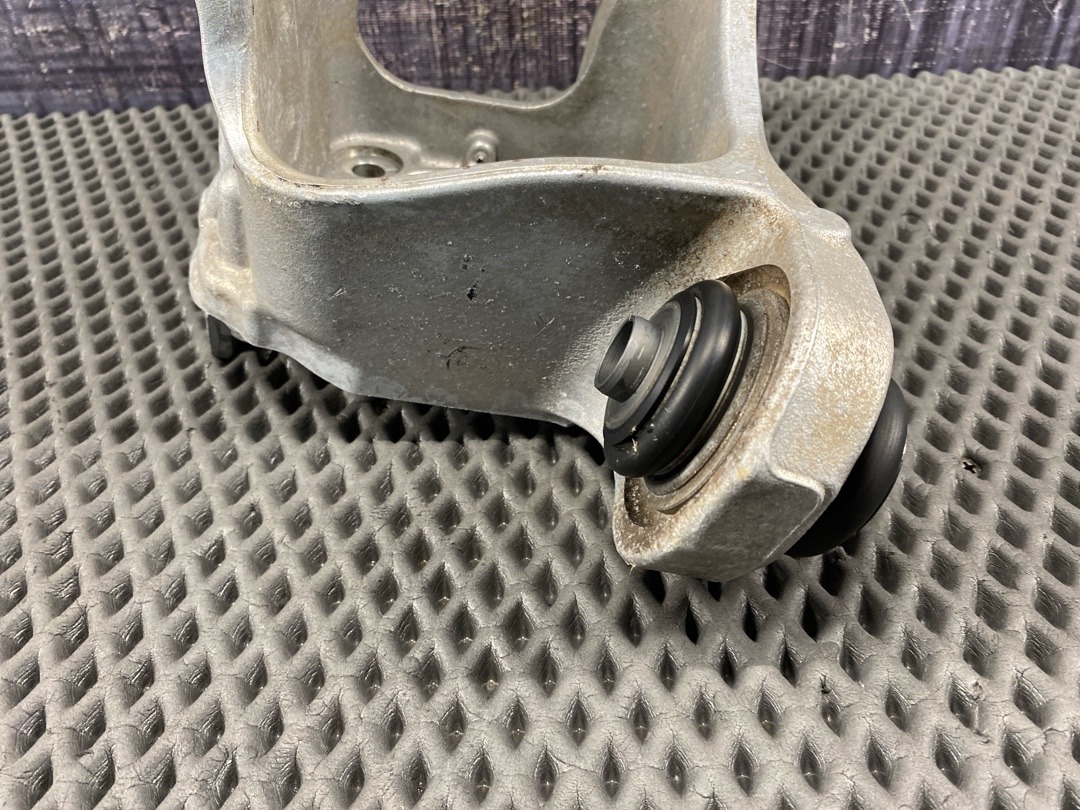 Поворотный кулак, 3260 рублей, Красноярск