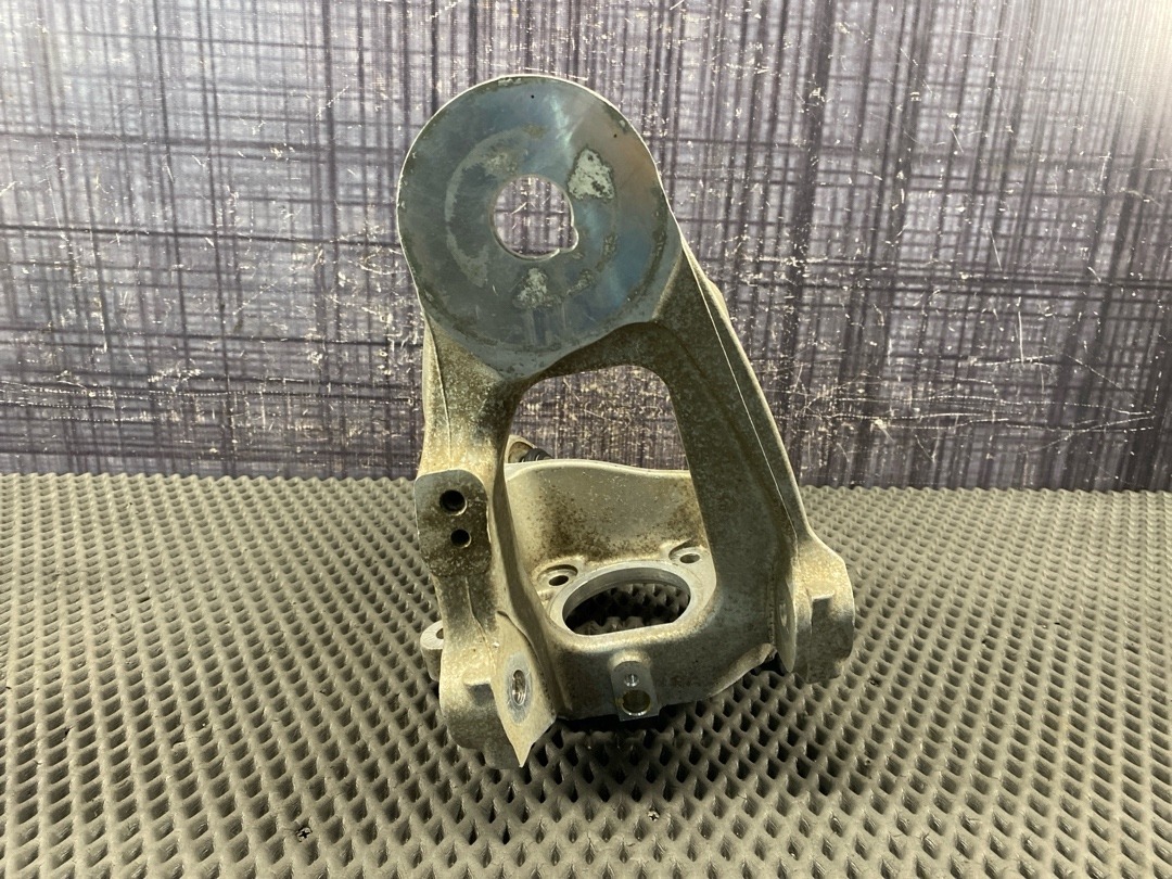 Поворотный кулак, 3260 рублей, Красноярск