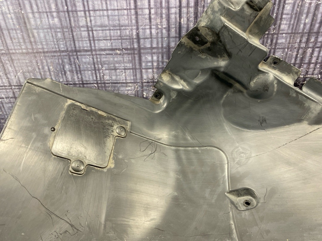 Подкрылок, 6720 рублей, Красноярск