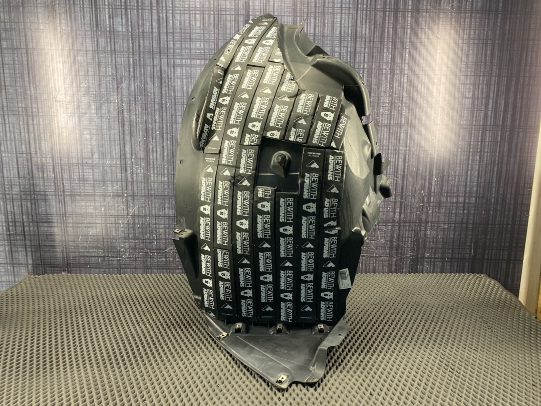 Подкрылок, 6720 рублей, Красноярск