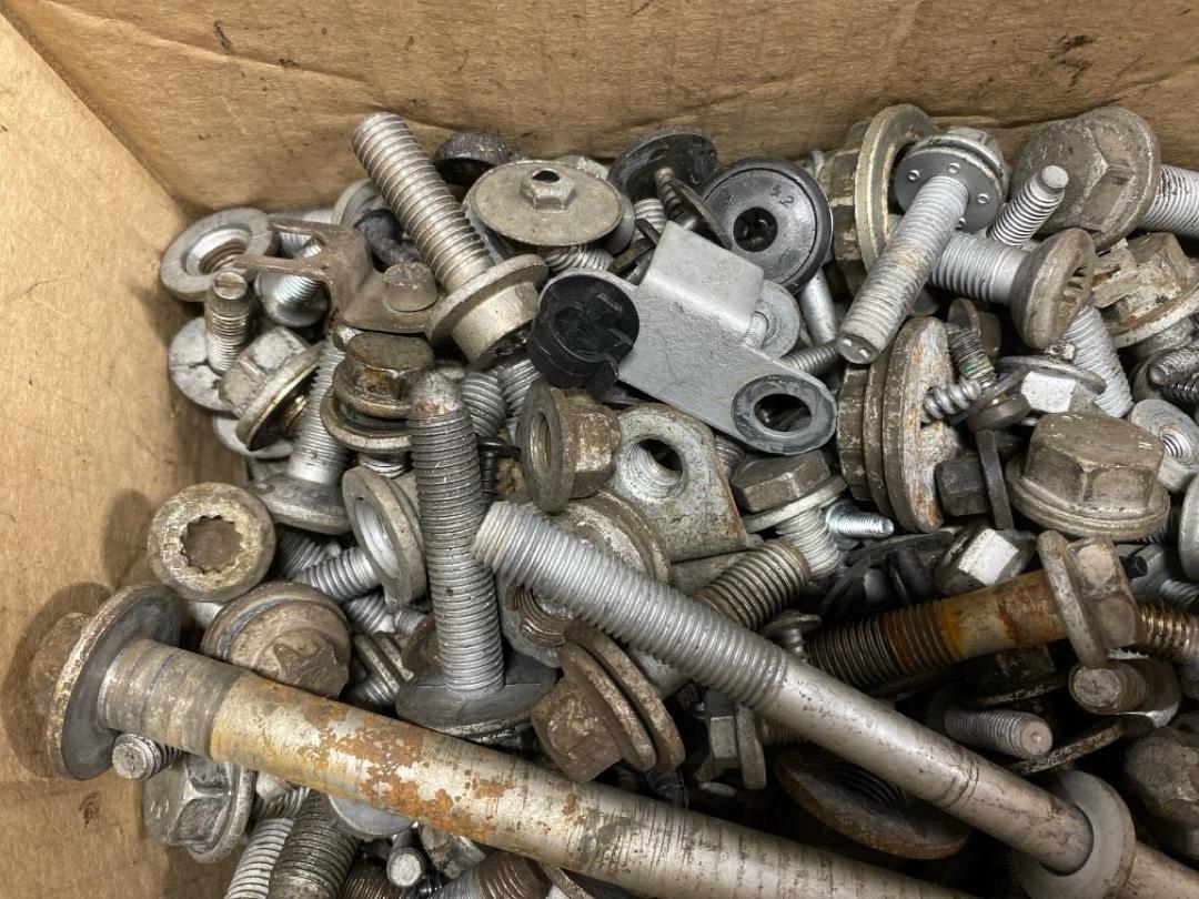 Болты и гайки, 3920 рублей, Красноярск