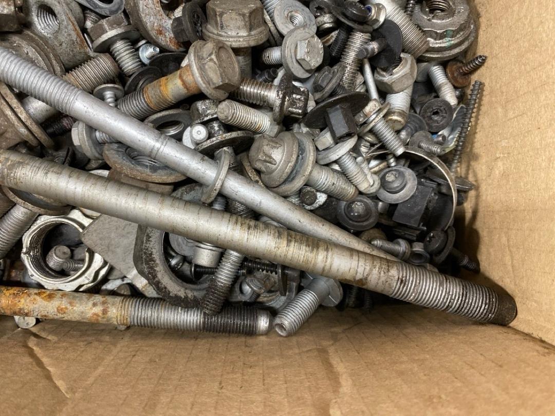 Болты и гайки, 3920 рублей, Красноярск