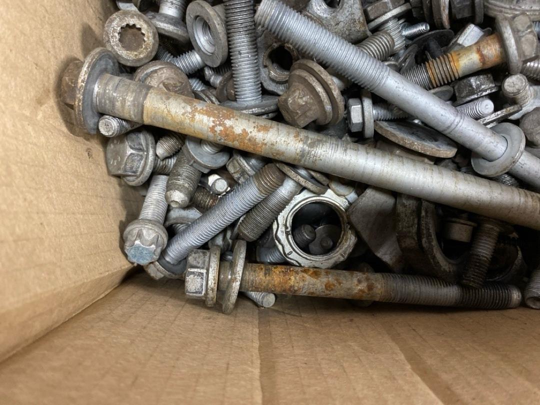 Болты и гайки, 3920 рублей, Красноярск