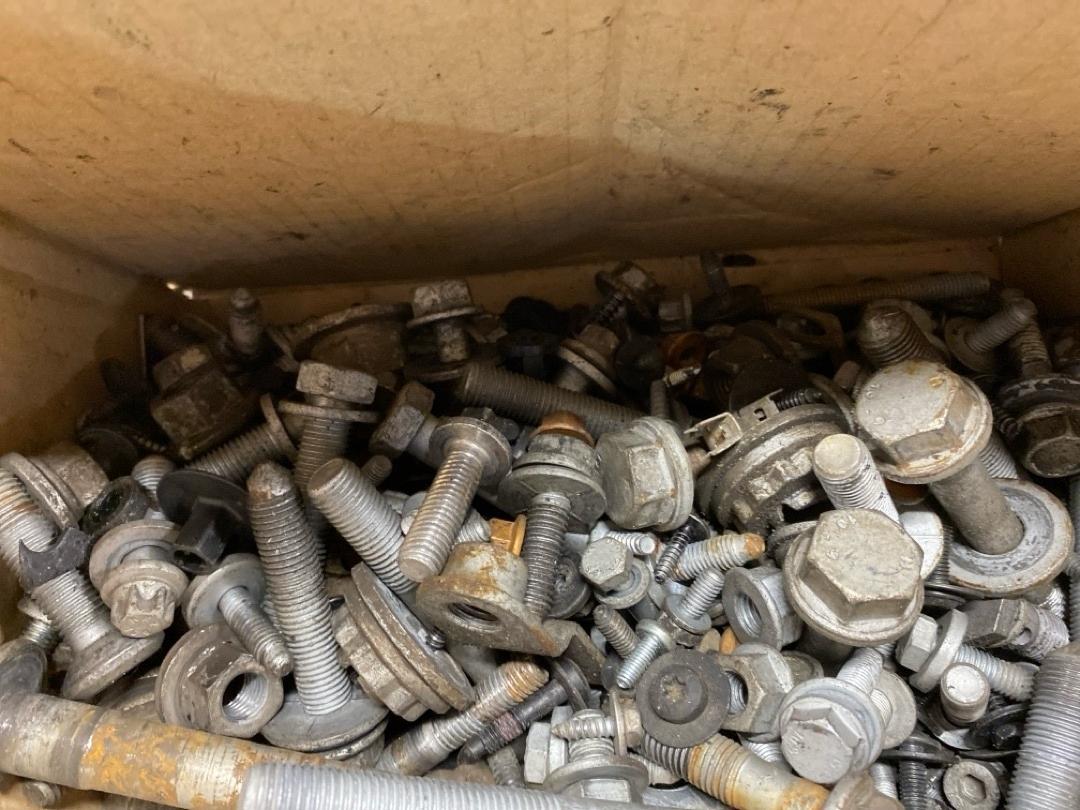 Болты и гайки, 3920 рублей, Красноярск