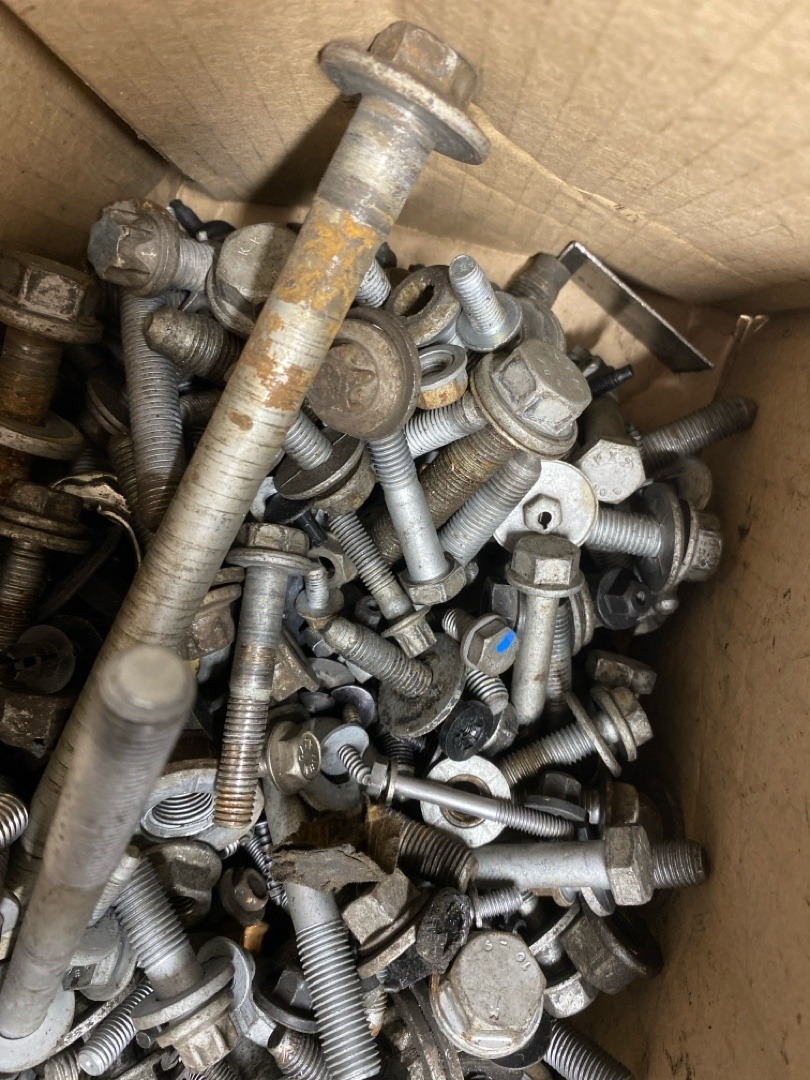 Болты и гайки, 3920 рублей, Красноярск