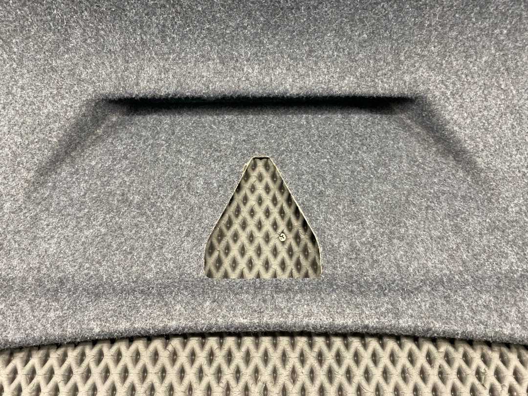 Обшивка крышки багажника, 2540 рублей, Красноярск