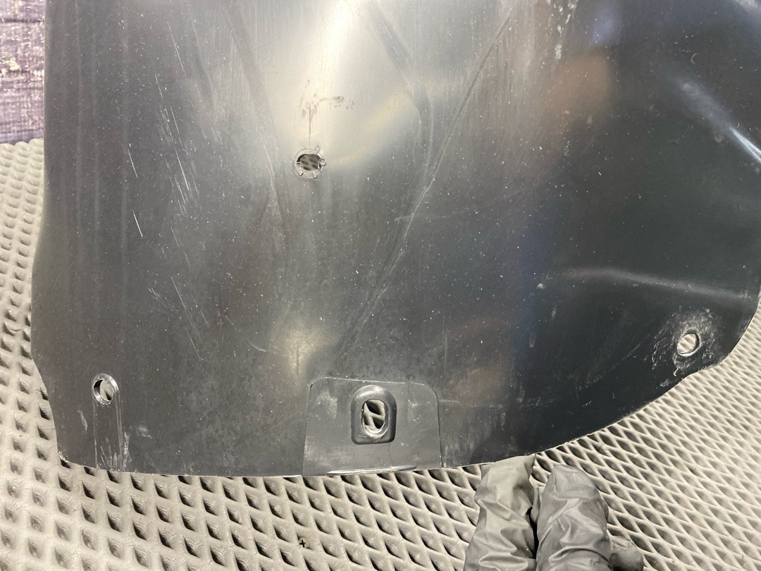 Подкрылок, 4040 рублей, Красноярск