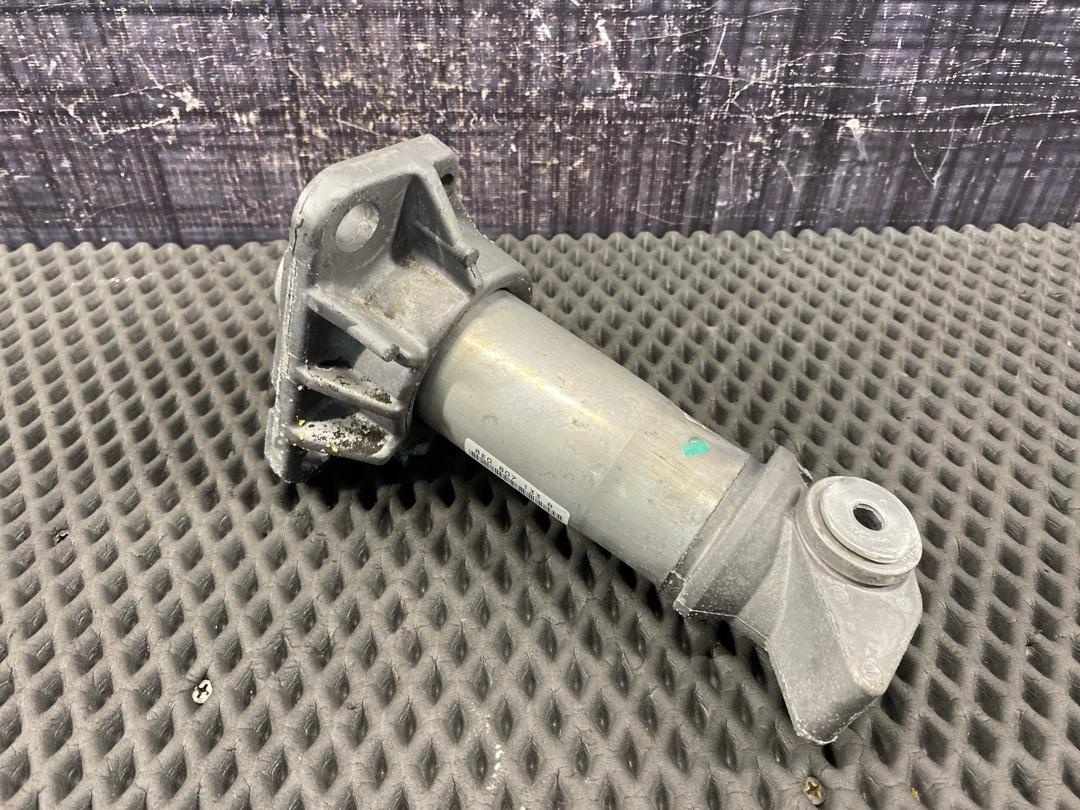 Кронштейн усилителя бампера, 1630 рублей, Красноярск