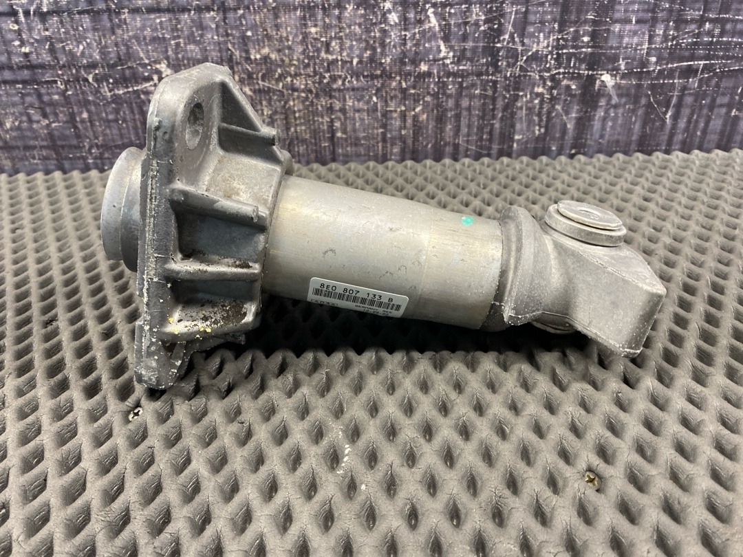 Кронштейн усилителя бампера, 1630 рублей, Красноярск