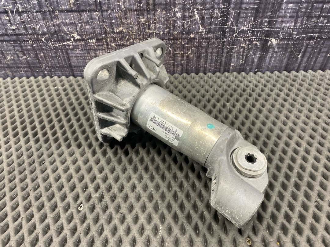 Кронштейн усилителя бампера, 1630 рублей, Красноярск