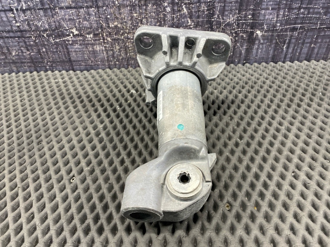 Кронштейн усилителя бампера, 1630 рублей, Красноярск