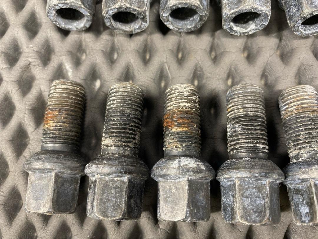 Комплект колесных болтов, 3340 рублей, Красноярск