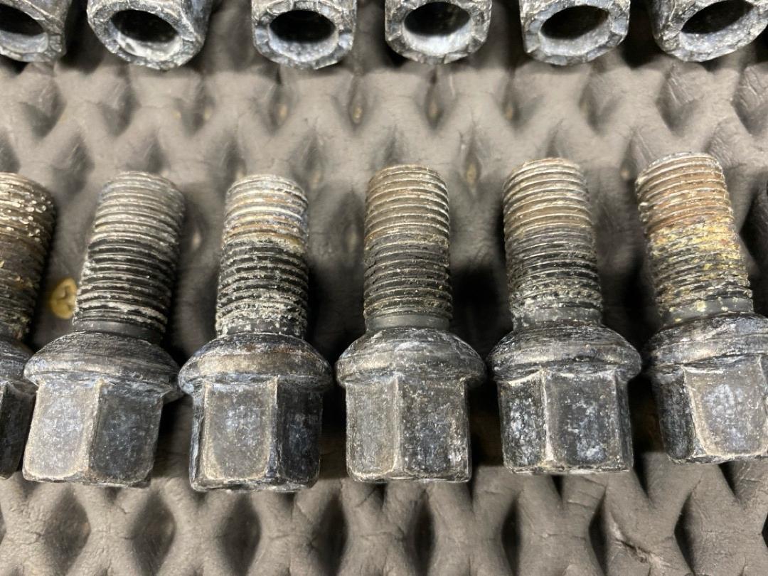 Комплект колесных болтов, 3340 рублей, Красноярск