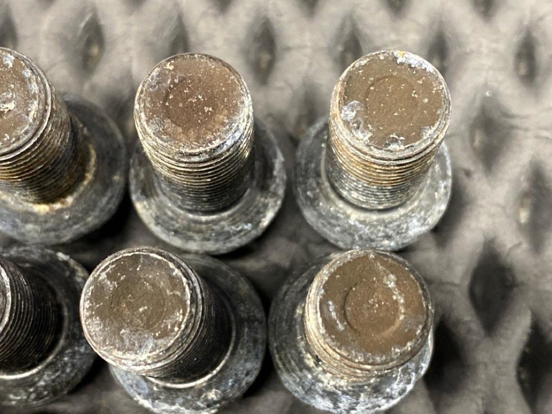 Комплект колесных болтов, 3340 рублей, Красноярск