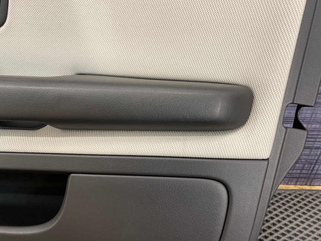 Комплект обшивок дверей, 8220 рублей, Красноярск