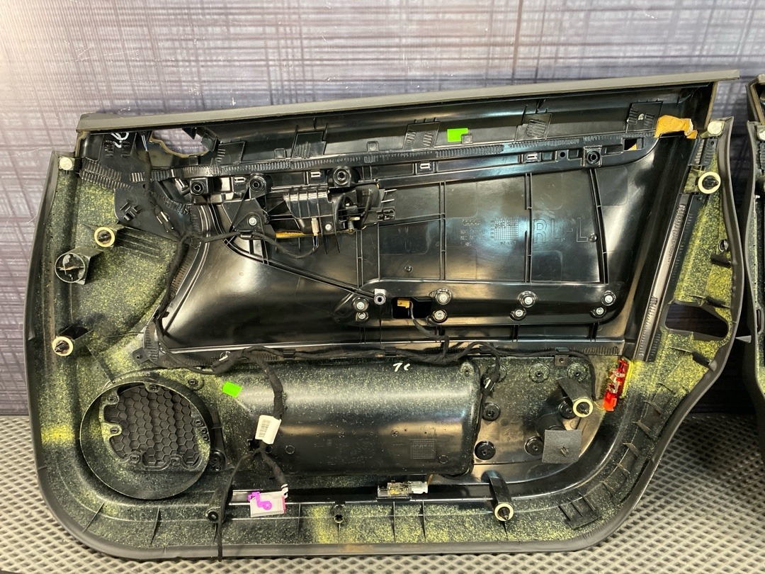 Комплект обшивок дверей, 8220 рублей, Красноярск