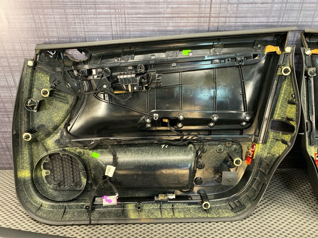 Комплект обшивок дверей, 8220 рублей, Красноярск