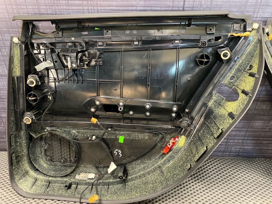 Комплект обшивок дверей, 8220 рублей, Красноярск