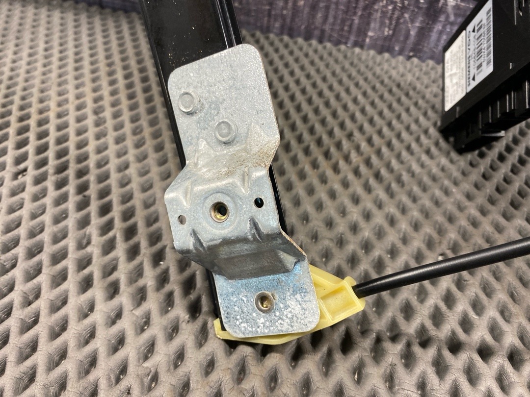 Стеклоподъемник, 2460 рублей, Красноярск