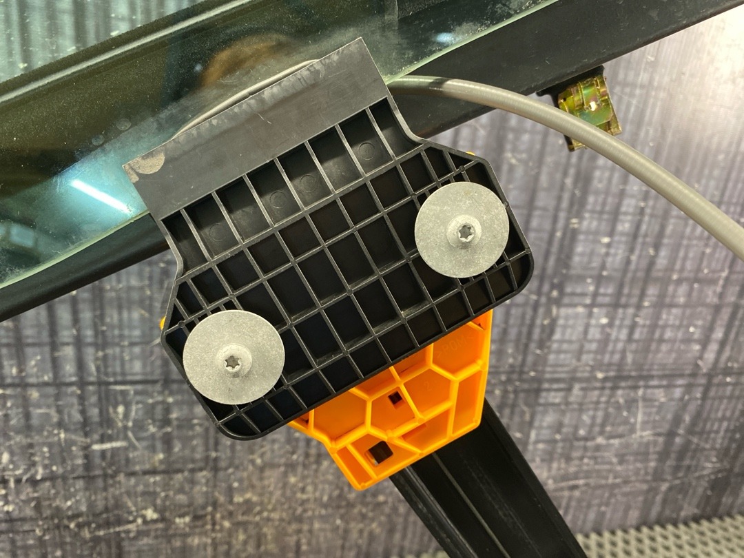 Стеклоподъемник, 2460 рублей, Красноярск