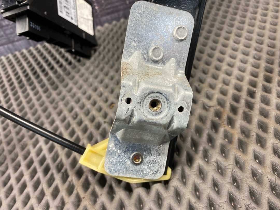 Стеклоподъемник, 2460 рублей, Красноярск