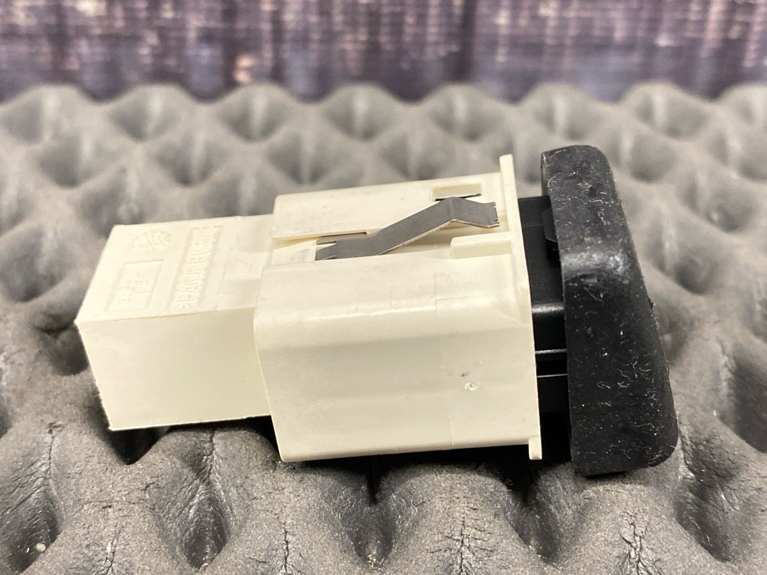 Кнопка ESP, 420 рублей, Красноярск