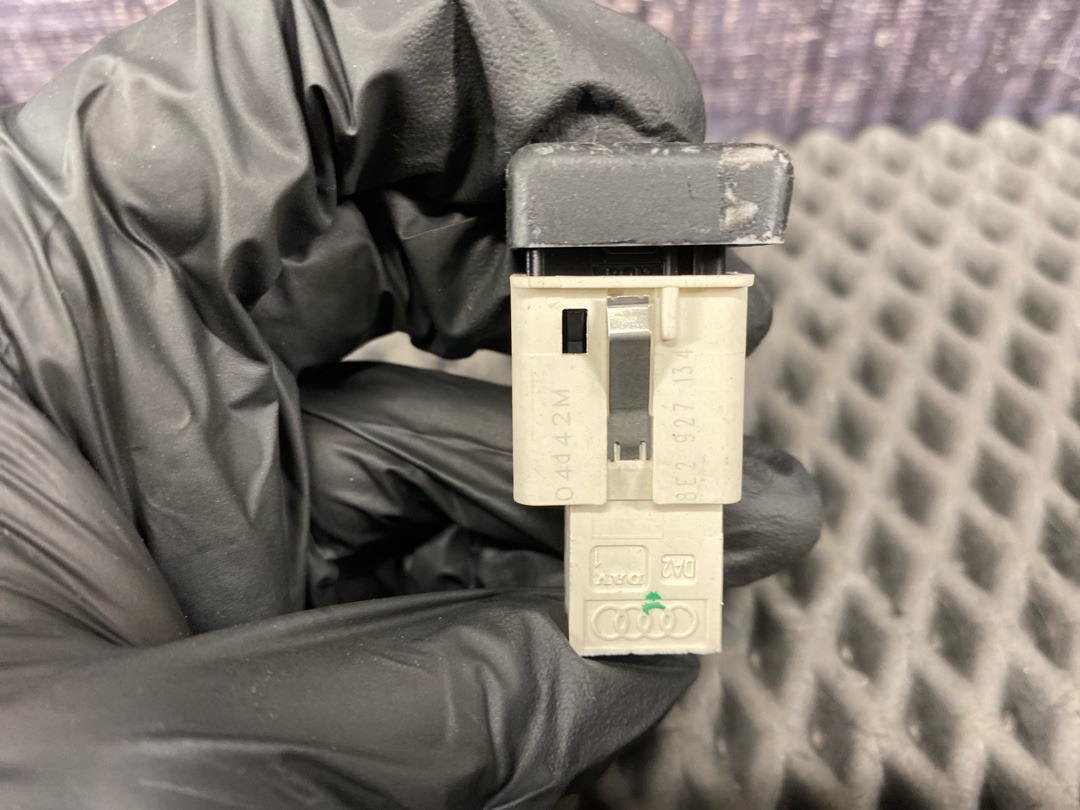 Кнопка ESP, 420 рублей, Красноярск