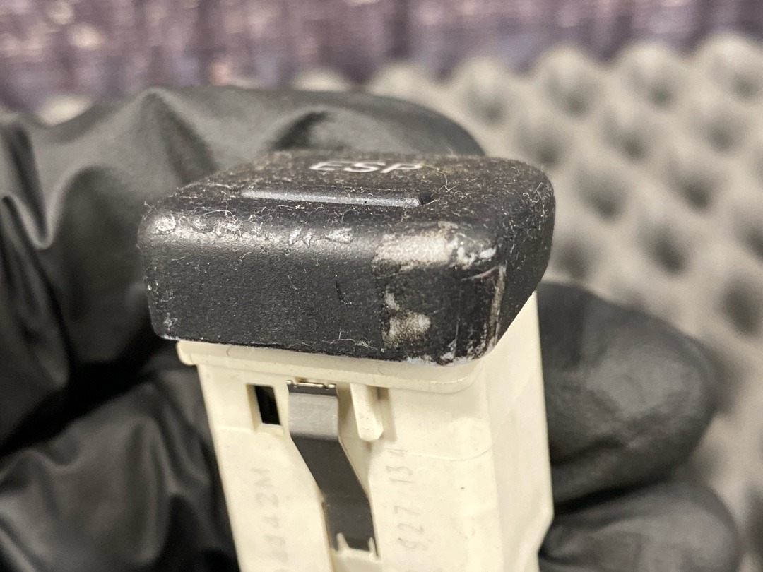 Кнопка ESP, 420 рублей, Красноярск