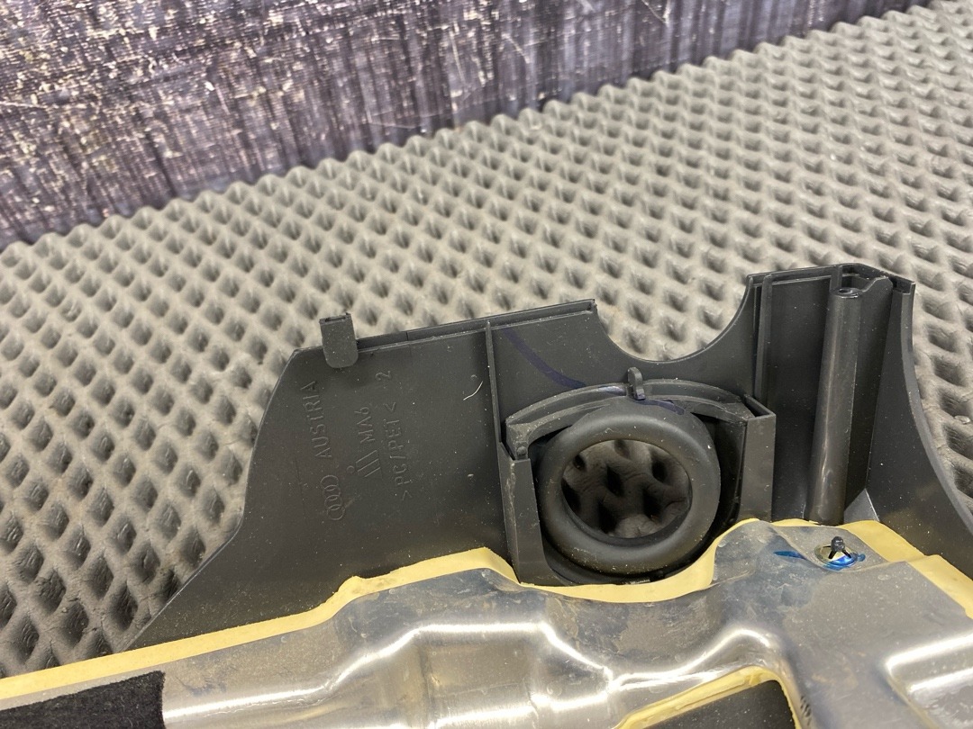 Кожух рулевой колонки, 1040 рублей, Красноярск