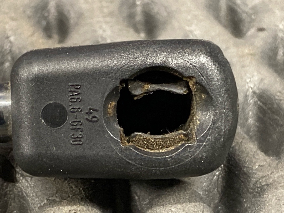 Амортизатор багажника, 740 рублей, Красноярск