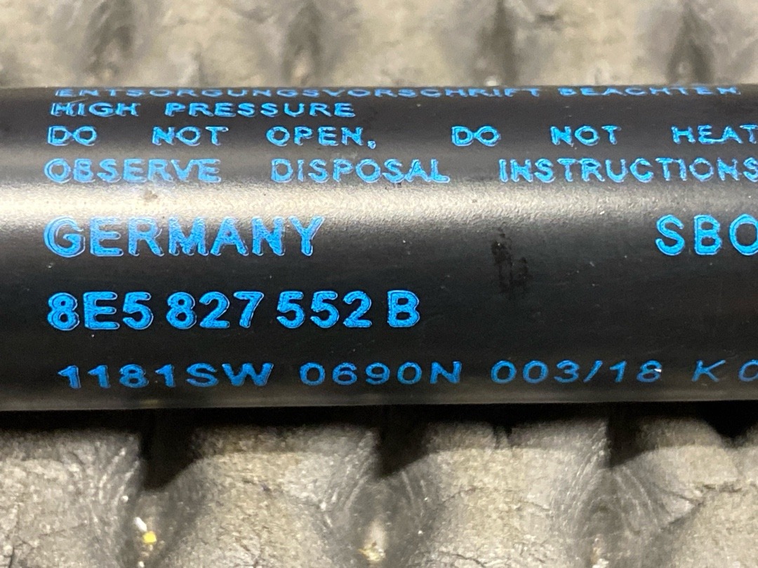 Амортизатор багажника, 740 рублей, Красноярск