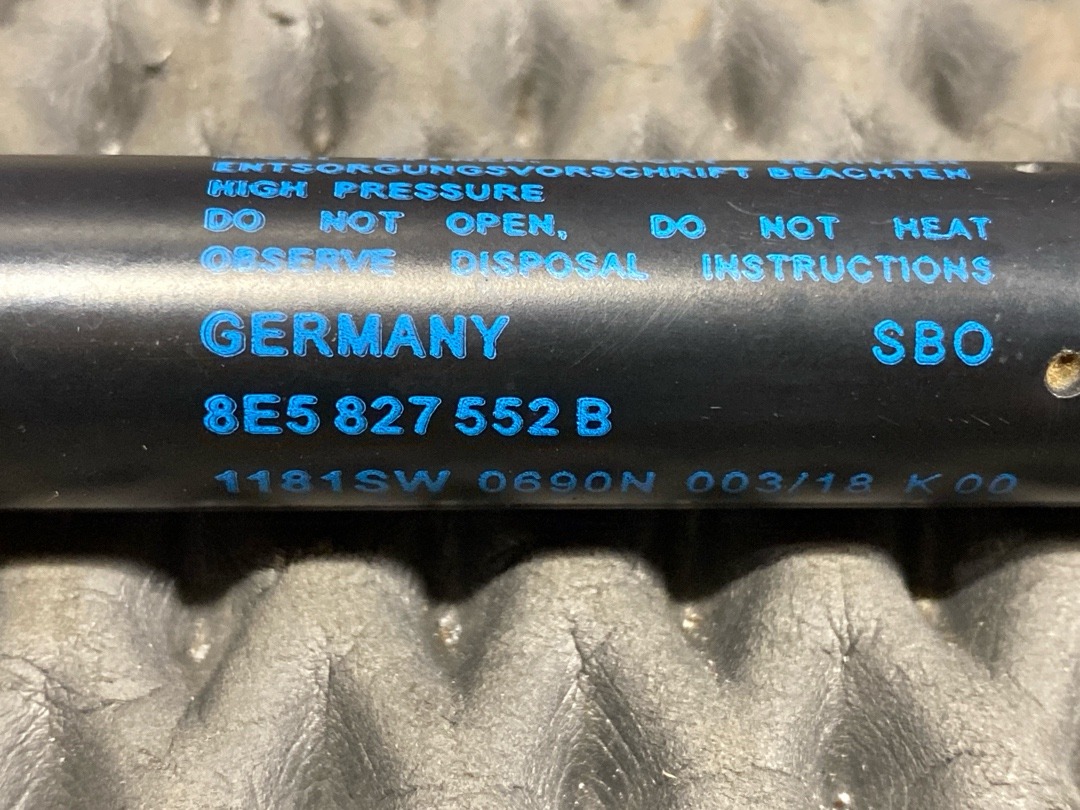 Амортизатор багажника, 740 рублей, Красноярск