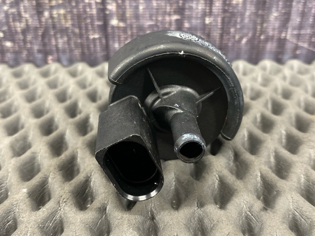 Клапан вентиляции топливного бака, 2230 рублей, Красноярск