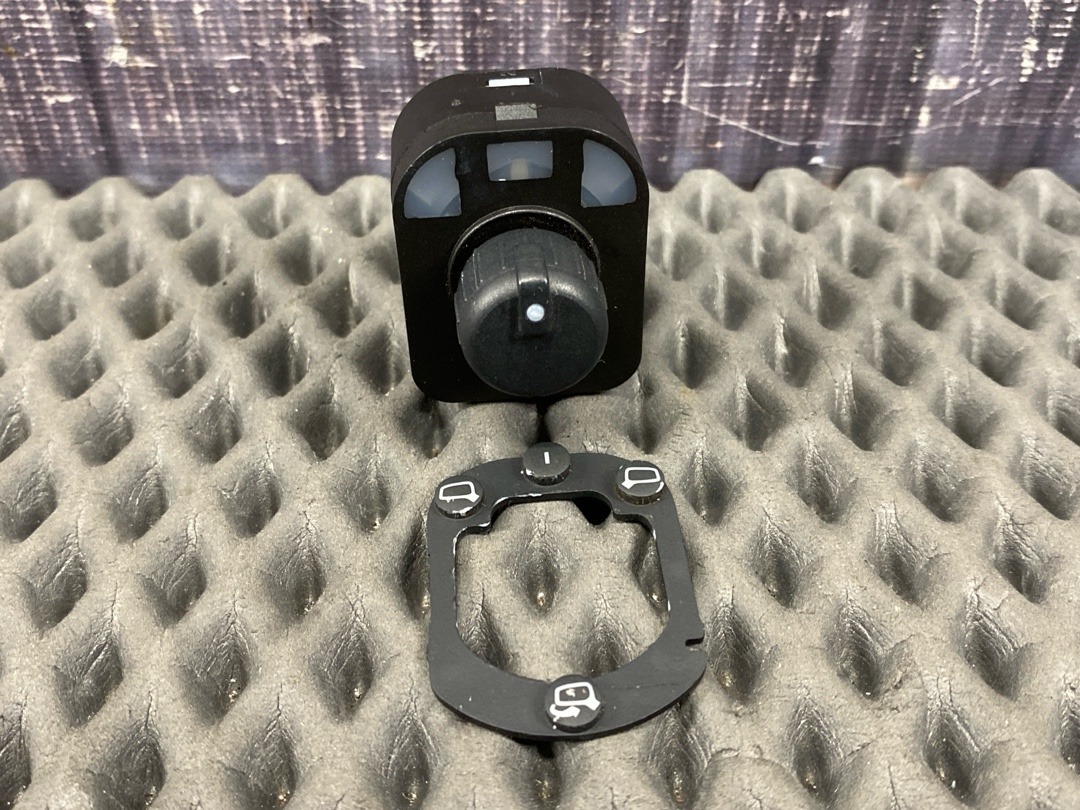 Кнопка регулировки зеркал, 1420 рублей, Красноярск