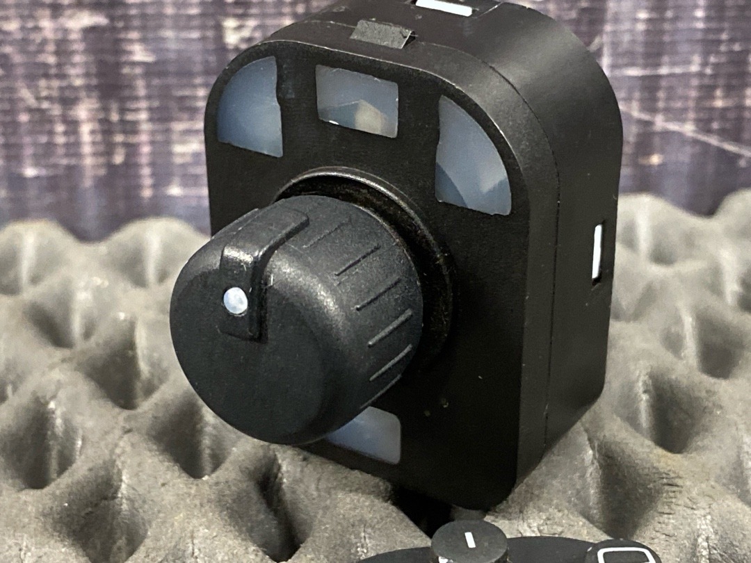 Кнопка регулировки зеркал, 1420 рублей, Красноярск