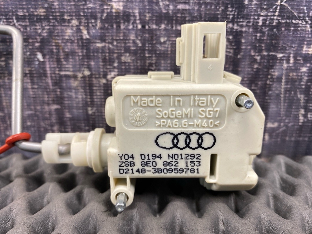 Замок лючка бензобака, 930 рублей, Красноярск