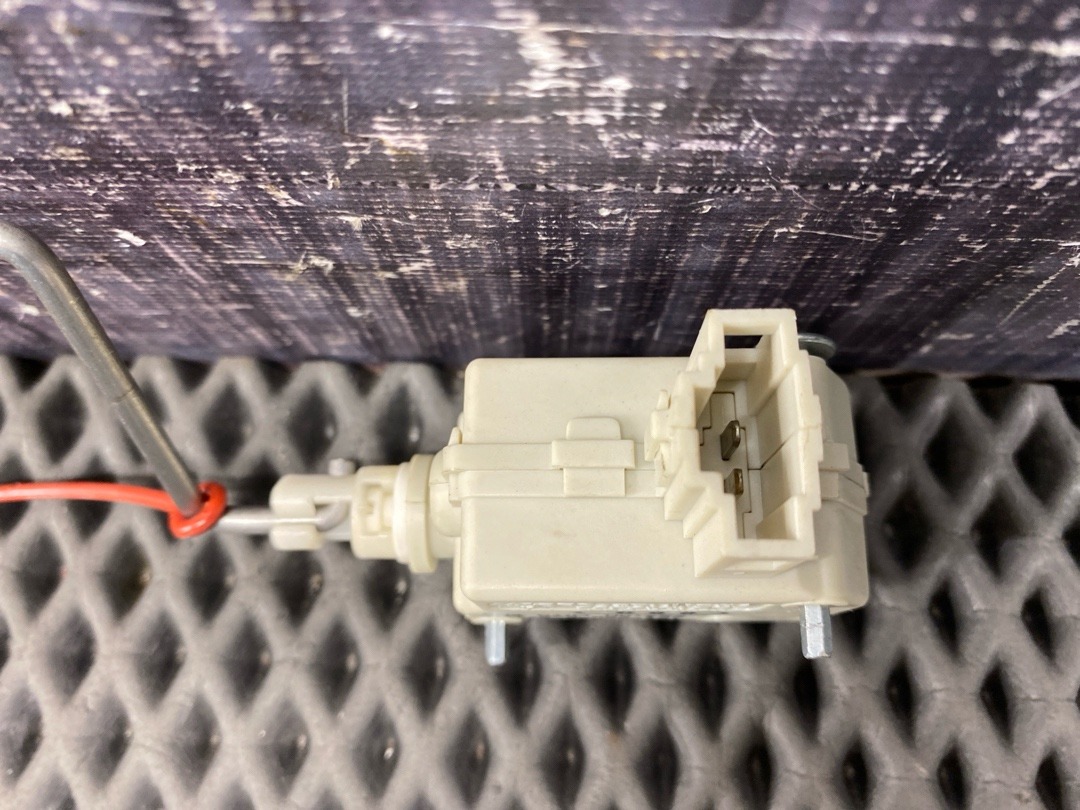 Замок лючка бензобака, 930 рублей, Красноярск