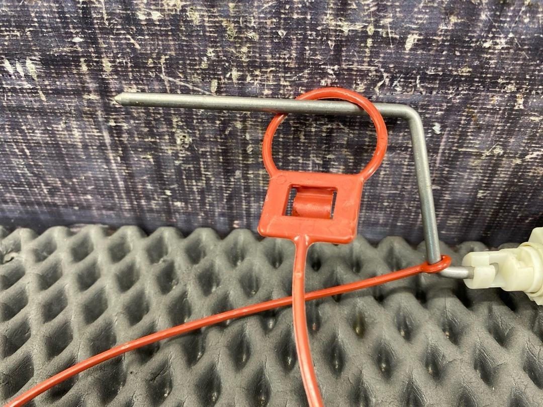 Замок лючка бензобака, 930 рублей, Красноярск