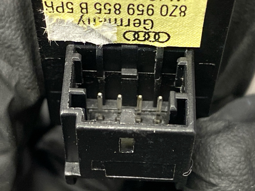 Кнопка стеклоподъемника, 360 рублей, Красноярск