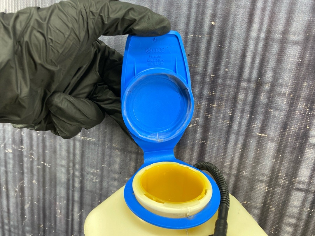 Бачок омывателя, 2960 рублей, Красноярск