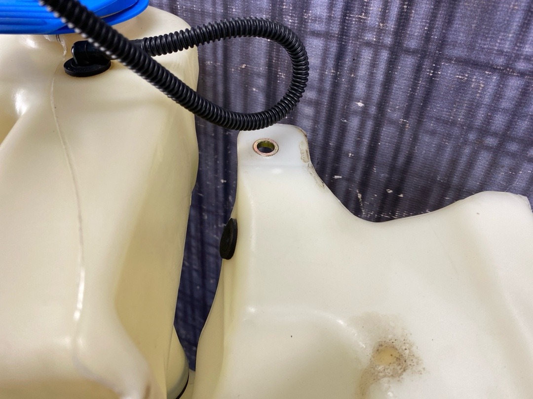 Бачок омывателя, 2960 рублей, Красноярск